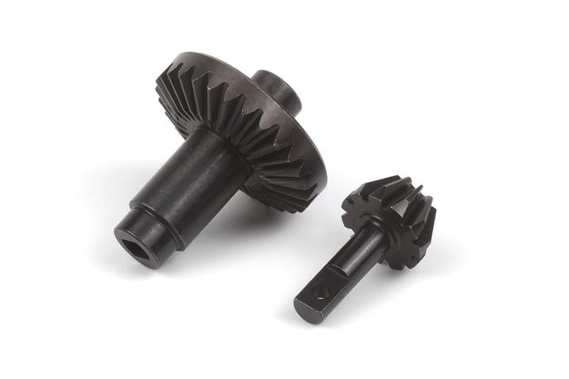 To maskinerede gear, et større med 28 tænder og et mindre med 11 tænder, begge med mørk finish.