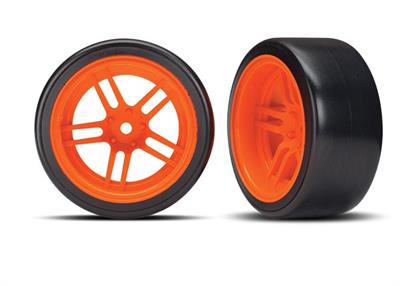 Traxxas - TRX8377A - Tires & wheels, assembled, glued (split-spoke orange wheels, 1.9" Drift tires) (rear)