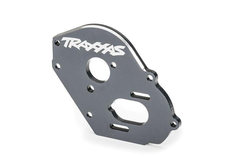 Traxxas - TRX9490T - Plate, motor, lightweight machined 6061-T6 aluminum (gray-anodized) (4mm thick)/ 3x10mm CS with split and flat washer (2)